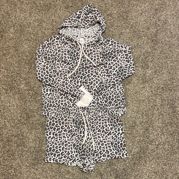 Victoria Secret | Leopard Print Hoodie and Shorts Pajama/Comfort Set - Picture 1 of 6